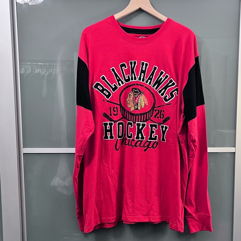 Chicago Blackhawks Long Sleeved Shirt (Men’s)